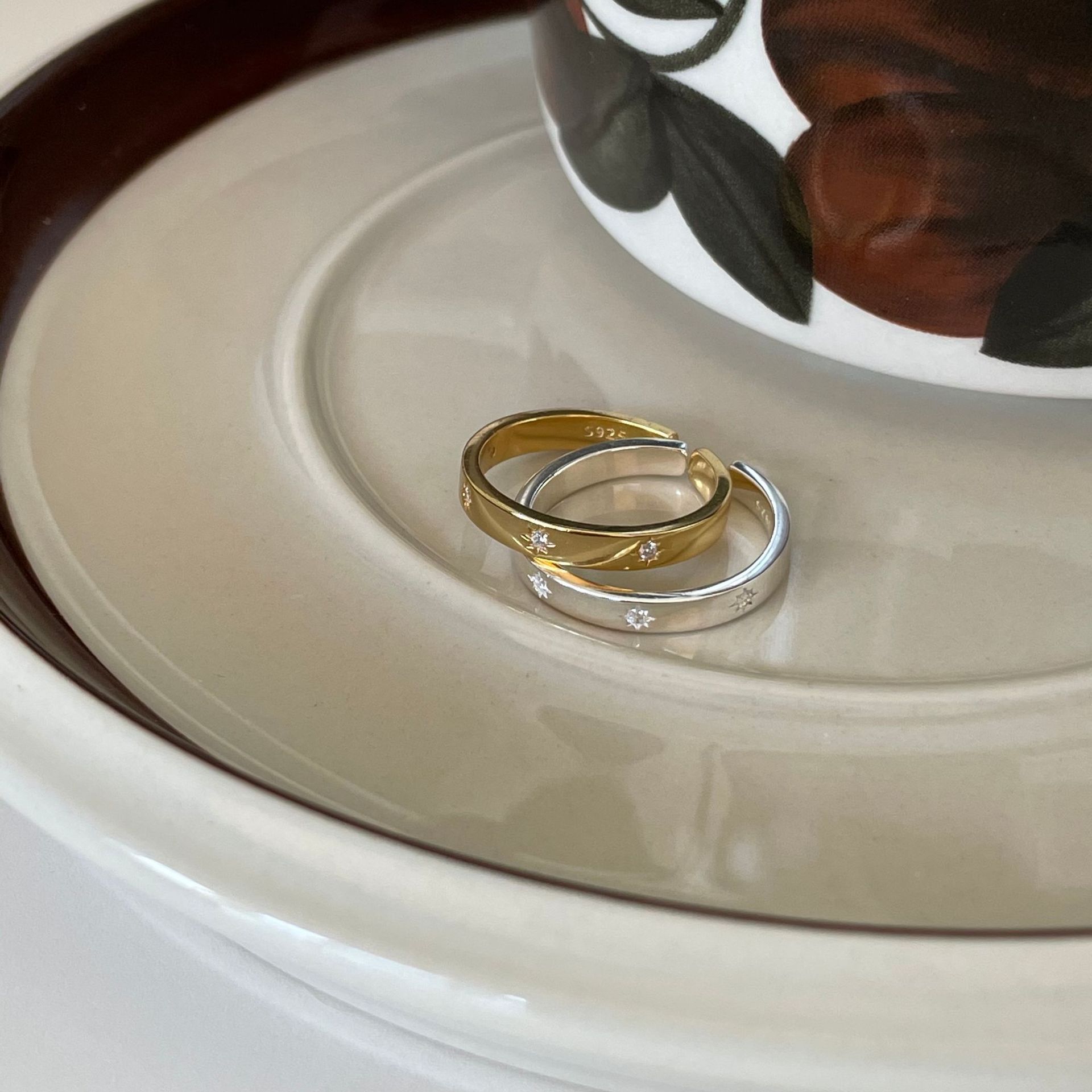 d3b44371-590b-4421-a8c3-7ceee764b40e